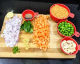 A picture of step 2 of Vegetable Seviyan Upma (veg vermicelli).