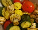 عکس مرحله 2 از دستور ماهی سالمون و سبزیجات تنوری 🍣🍄‍🟫🥒🥔🍅🥦
