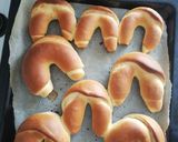 Házi patkó alakú vajas kifli 🥐 recept fázis 5 fotója