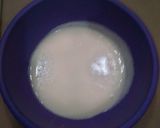 A picture of step 2 of Fluffy pancakes.