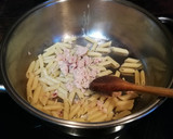 Foto del paso 11 de la receta: Salsa de calabacín  con macarrones  y atún o con albóndigas
