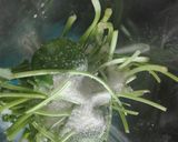 Foto del paso 2 de la receta: Agua de cilantro y limón