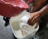 Foto langkah ke 3 dari resep Kue Carabikang Cungkil (porsi banyak).