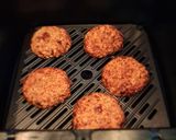 Foto del passaggio 4 della ricetta Cookies banana, fiocchi d'avena e datteri in friggitrice ad aria
