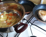 Foto del paso 1 de la receta: Pollo en salsa y verduras de aprovechamiento