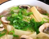 Hình bước làm 5 của món 🌱 Canh Măng Chua Nấm Chay