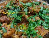 A picture of step 1 of Chicken Curry.