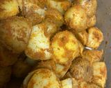 A picture of step 3 of Baby potatoes fry.