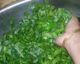 A picture of step 1 of Sarso Ka sagg.
