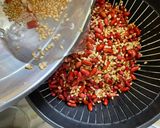 Foto del paso 3 de la receta: Porotos rojos con mote