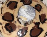 Foto del paso 5 de la receta: Bolo Oncinha - Receta Popular de Brasil 🇧🇷 Bizcochuelo Leopardo o Animal Print