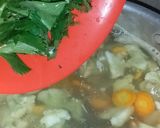 Foto langkah ke 4 dari resep 1. Sop Kembang Kol (kesukaan anak,simpel&praktis).