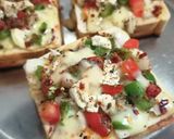 পিজ্জা ব্রেড স্যান্ডউইচ (Pizza bread sandwich recipe in Bengali) রেসিপির ধাপ 3 ছবি