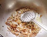 A picture of step 2 of Gajar Matar Aloo ki sabji 😋😋.