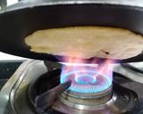 તંદુરી રોટી (Tandoori roti recipe in Gujarati) રેસીપી સ્ટેપ4ફોટો