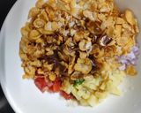 A picture of step 2 of Cornflakes chaat.