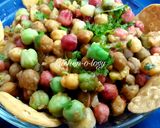 A picture of step 4 of Rainbow Chana Chaat.