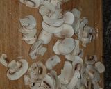 Foto del paso 2 de la receta: Pollo con champiñones y crema