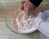Foto langkah ke 3 dari resep Pastel mini kering isi abon renyah dan gurih.
