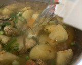 Foto del paso 14 de la receta: Bullabesa de salmón y gambones, con verduras del hortet
