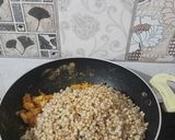 A picture of step 2 of Sorghum 's khichadi.