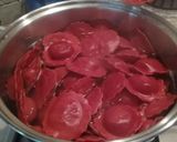 Foto del passaggio 5 della ricetta Girasoli alla bieta con radicchio e speck