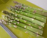 Foto del paso 1 de la receta: Espárragos con langostinos