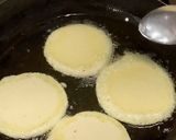 A picture of step 4 of Semolina Pancakes.