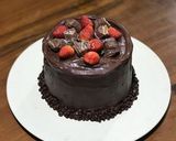 Foto langkah ke 7 dari resep Quadruple Chocolate Mud Cake.