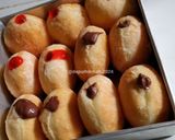 Foto langkah ke 11 dari resep Bomboloni / Donat isi selai.