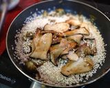 Foto del paso 5 de la receta: Risotto de bolets y alcachofas