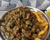 A picture of step 6 of Spinach onion pakoda and mirchi bajji.