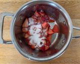 A picture of step 1 of Strawberry & lemon mascarpone mousse.