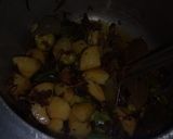 A picture of step 4 of Parwal do pyaza.
