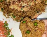 নুডলস ওমলেট(Noddle's Omelette recipe in bengali) রেসিপি ধাপ - 4 ছবি