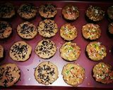 A picture of step 8 of Moist Chocolate Cupcakes😋🍫.