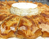 Foto del paso 6 de la receta: Girasol 🌻de hojaldre y queso Camembert 🧀