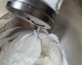 Sajttal töltött pulykamell krumplipürével és tejfölös salátával recept fázis 3 fotója