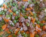 Foto del paso 9 de la receta: Fricasé de Carne con Vainitas, Arvejas, Zanahoria y Papas Fritas