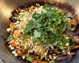 A picture of step 6 of Warm carrot, mangetout and coriander salad.