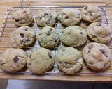 A picture of step 4 of Totally Stolen Ultimate Chocolate Chip Cookies.
