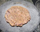 A picture of step 5 of Thalipeeth😋.