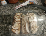 Foto del paso 1 de la receta: Mix de Setas suaves al ajillo
