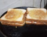 A picture of step 5 of Chips Namkeen Sandwich.