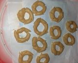 Foto langkah ke 3 dari resep Kue kering banjar.