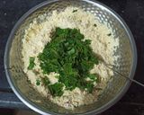 A picture of step 4 of Paneer Stuffed Besan Chilla.