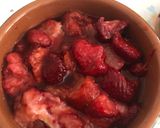 Une image de l'étape 2 de Crumble fraise aux germe de blé.