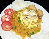 Foto langkah ke 9 dari resep Mie Jagung Goreng Enak Parrah.