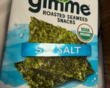 Hình bước làm 3 của món Salmon cuộn rong biển
