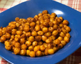 Foto del paso 2 de la receta: Garbanzos especiados tostados al horno (snack saludable)